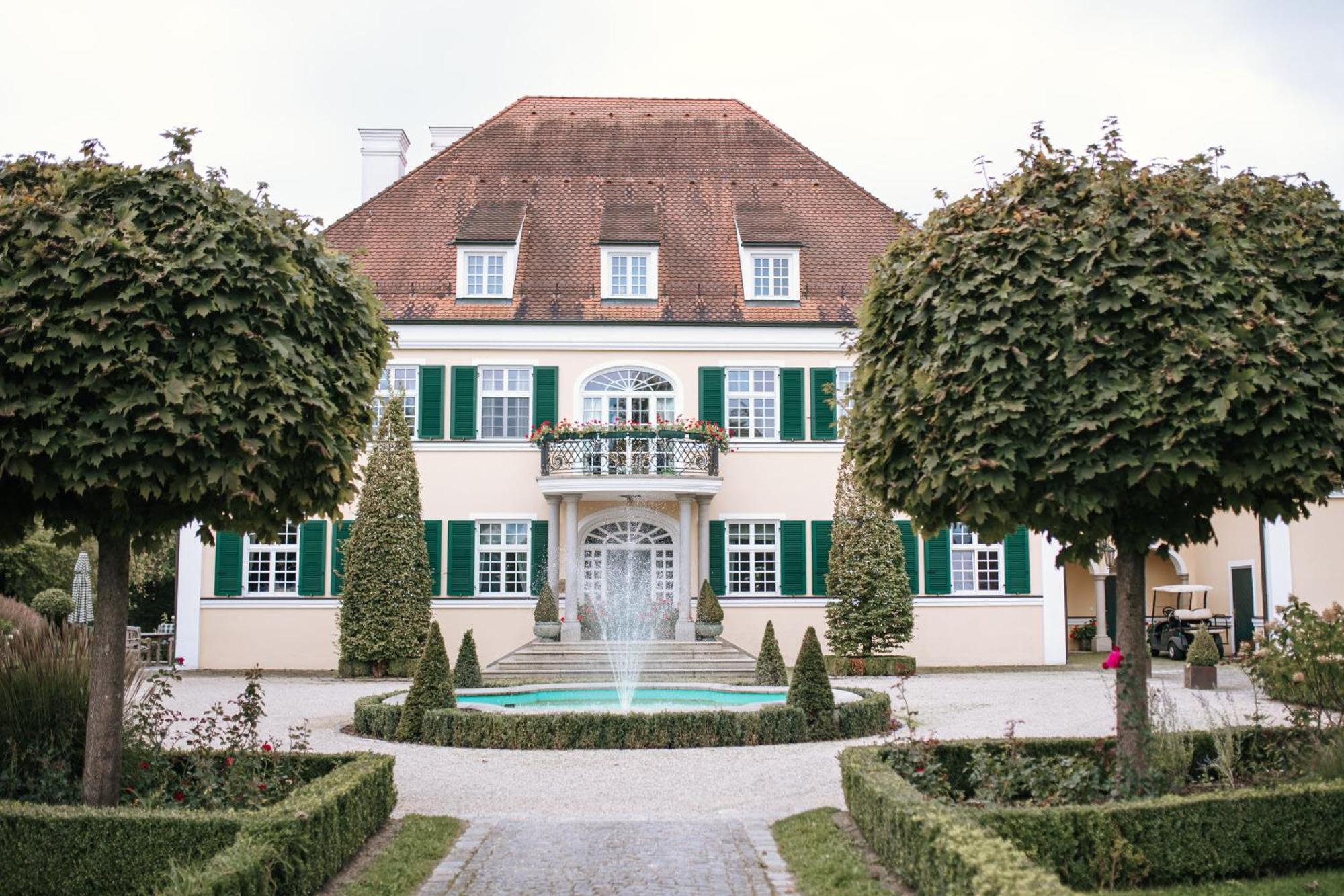 Gut Altholz Landhotel Und Restaurant Hutter Plattling Zewnętrze zdjęcie